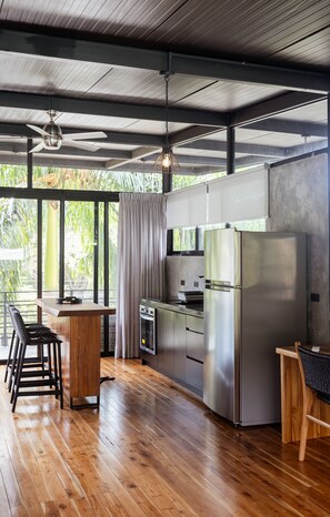 Suite 3 kitchen