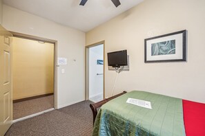 Screen, Indoors, TV, Bed, Furniture