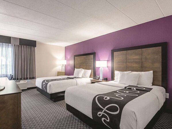 Unit with 2 Queen size beds