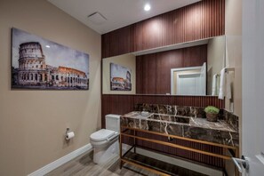 WC image 1
