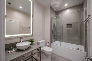Low_5565_Tourino_Rd-38