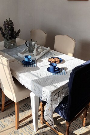 Dining room 1
