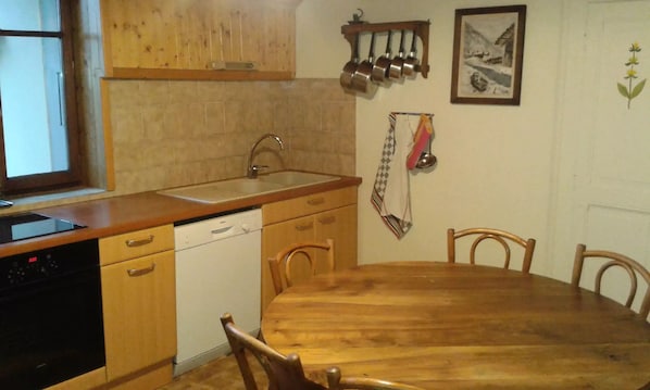 Private kitchen