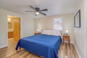 Primary Bedroom with King-Sized Bed and Ensuite Bathroom