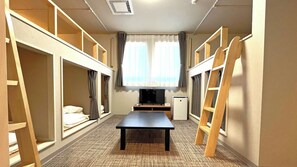 [Main building bunk room] Recommended for large groups