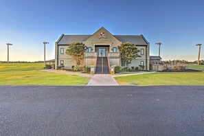 Legends Golf & Resort | Community Amenities