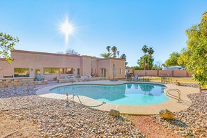 Shared Backyard | Outdoor Pool