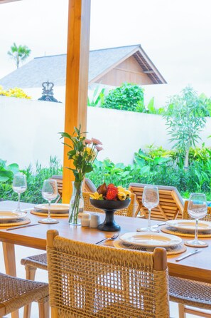 Outdoor dining