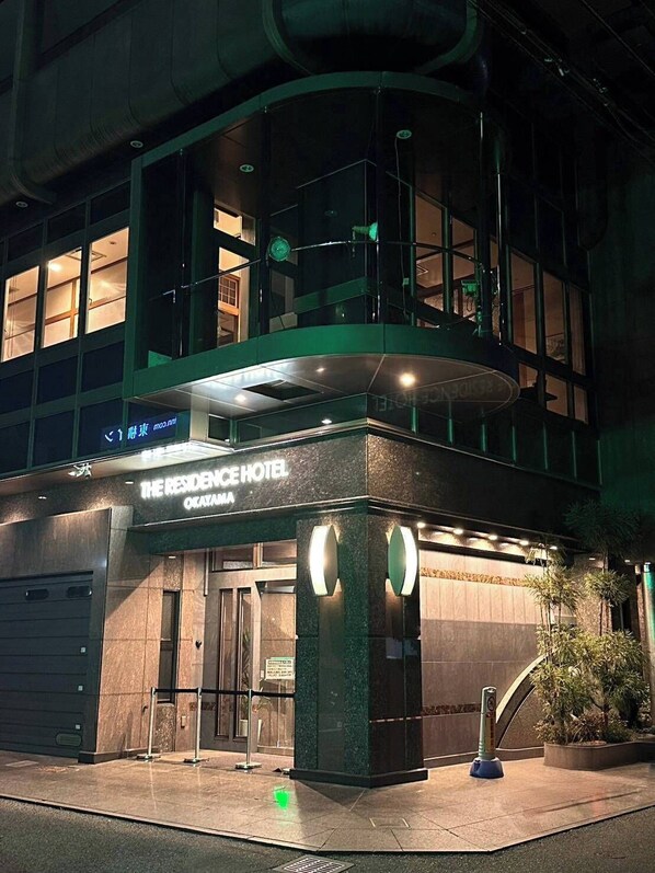 施設の正面