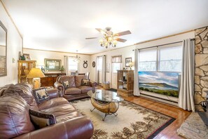 Living Room--- Cozy Fireplace and TV