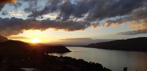 Evening atmosphere over Lake Thun