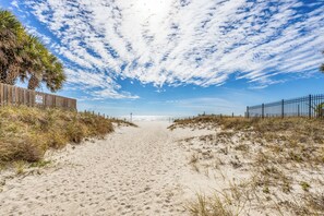 Kate's Place at 13554 Perdido Key Drive - Walk this way! To world class beaches of Perdido Key.