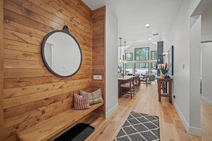 18184 Forestbrook-05