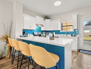 Cozy Kitchen Breakfast Island