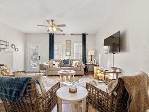 Spacious living room