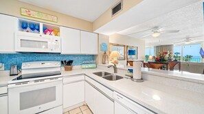 Fully equipped kitchen.