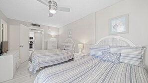 Guest bedroom with two double size beds.