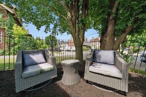 Enjoy the sunshine & fresh air in the tranquil courtyard​