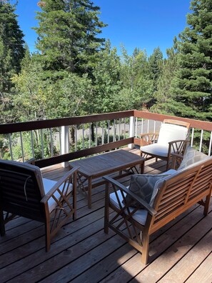 Comfortable seating in the deck