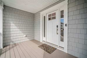 Front porch and entry