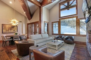 Furniture, Indoors, Living Room, Couch, Floor