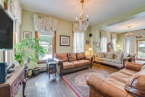 Living Room | 2 Full Sleeper Sofas | Smart TV | Workstation | 2nd Floor