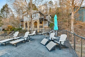 Deck | Lakefront