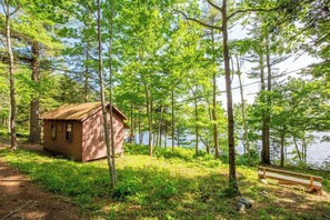 Cabin 4 Exterior (1)