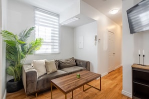 Living room : Bright, stylish, and welcoming