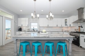 Gorgeous Gourmet Kitchen