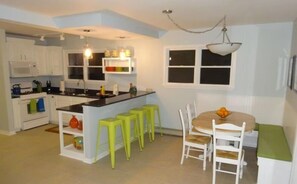 Kitchen dining area with breakfast nook