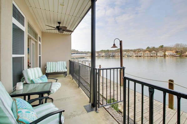 Hot Springs Vacation Rental | 2BR | 2BA | 1,200 Sq Ft | Step-Free Entry