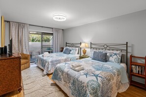 Queens in 2nd Bedroom