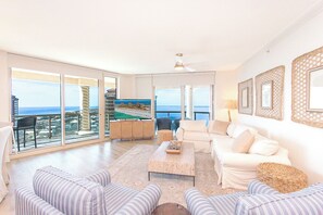 Living Room 1.1