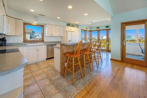 Surf or Sound Realty - 1220 - Horizons - Kitchen -1