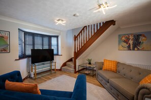 Living Room / Lounge