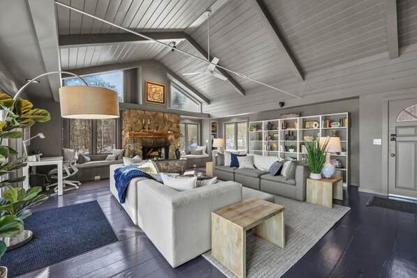 Main Living Area w/ Fireplace