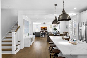 Kitchen to living room