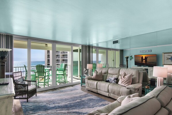 Shoreline Towers 1073
