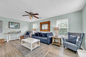 Sand Dollar B living room