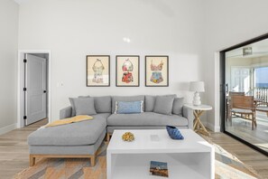 BlueGulf202LivingRoom(4)