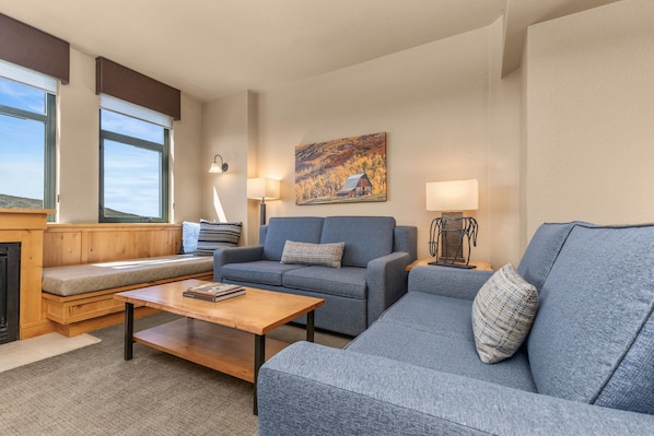 Couch, Furniture, Architecture, Building, Indoors