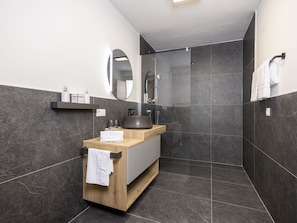 Spiegel, Zapfhahn, Sinken, Armatur, Badezimmer, Bad Sink, Interior Design, Holz, Gebäude