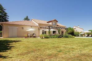 Extérieur maison de vacances [été]