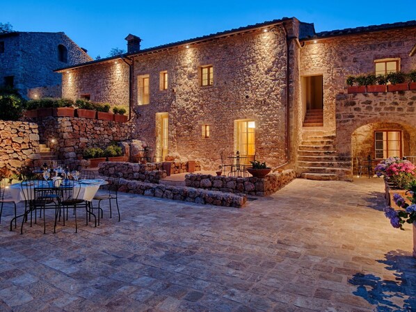 Colline, Montagnes, Station De Montagne, Zone Rurale, Biens, Forêt, Plantation, Eco Hôtel, Ferme, Vallée