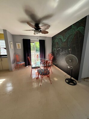 Dining room area 