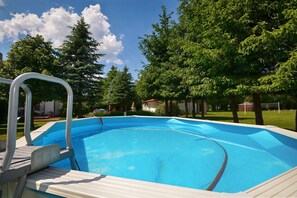 Holiday Home Swimming Pool