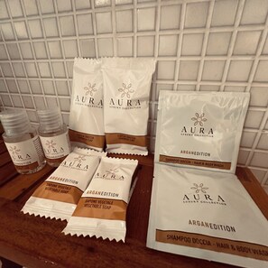 Bathroom amenities