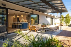 Outdoor covered patio