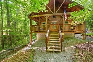 Peaceful cabin at the end of the road
